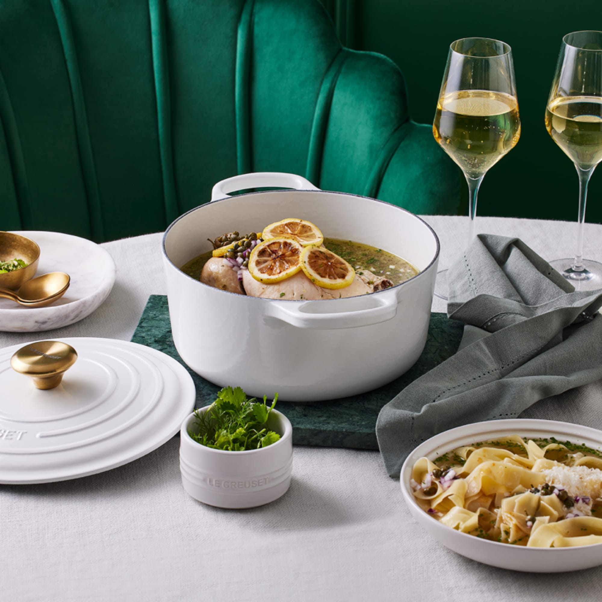 Le Creuset Signature Cast Iron Round Casserole 26cm 5.3L White with